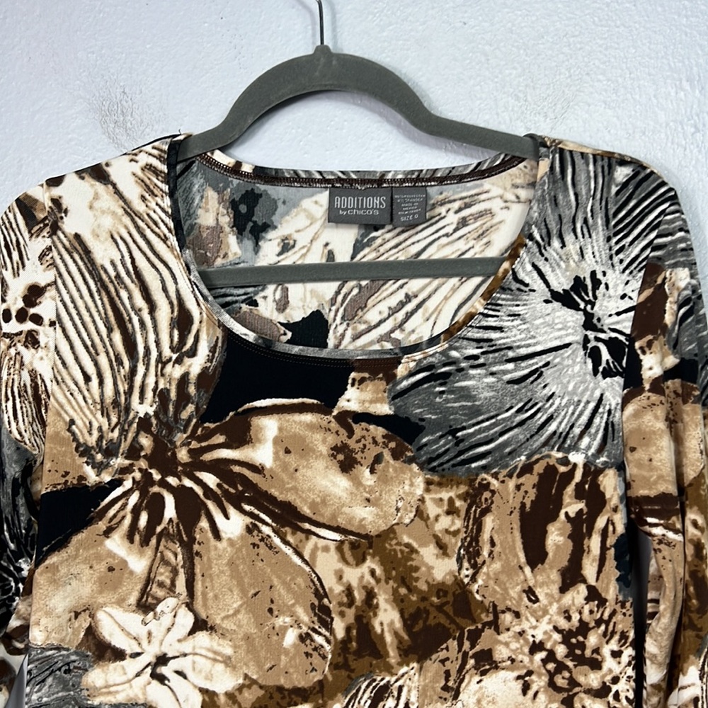 Chico’s Additions Brown Cream Gray Floral Print 3/4 Sleeve Scoop Neck Top Small - Picture 2 of 7